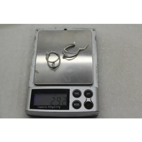 JACMEL MAURITIUS JCM .925 S.S. CZ TEXTURED DOUBLE HOOP earrings