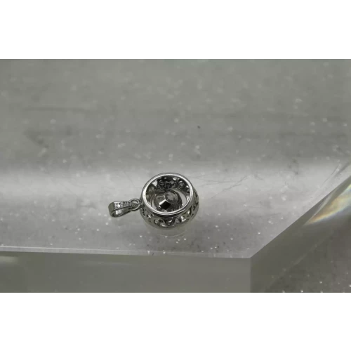 JCM .925 S.S. CZ STONE IN MOTION CIRCLE pendant