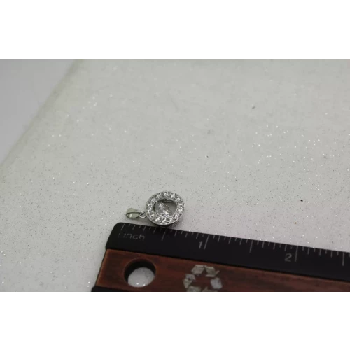 JCM .925 S.S. CZ STONE IN MOTION CIRCLE pendant