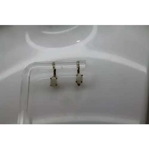 JCM JACMEL MAURITIUS 10k Y.G. OVAL OPAL DROP DANGLE earrings