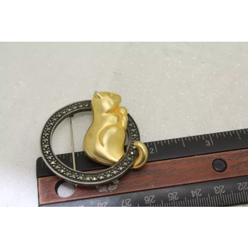 JUDITH JACK .925 S.S. MARCASITE GOLD CAT IN CIRCLE PIN