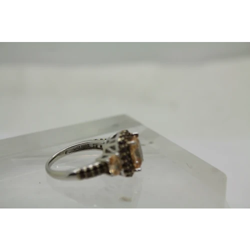 K* KEY STAR .925 S.S. PEACH STONE HALO with brown acc size 7 #