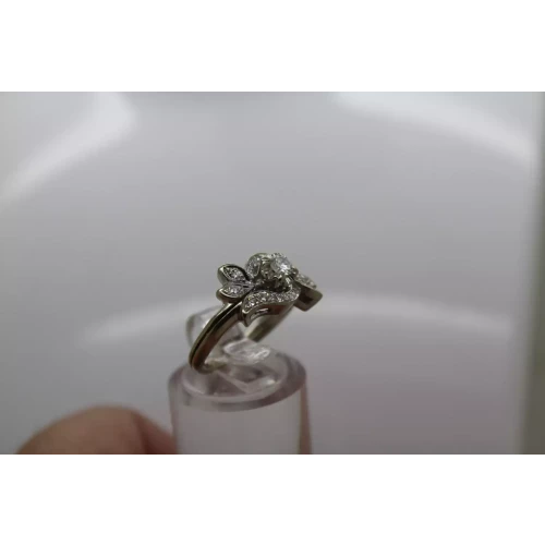 KEEPSAKE 14k W.G. .10 center PAVE DIAMOND WEDDING SET size 5.25