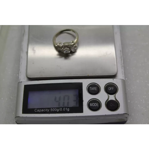KEEPSAKE 14k W.G. .10 center PAVE DIAMOND WEDDING SET size 5.25