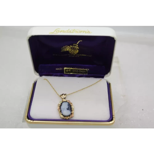 LANDSTROM'S 10k Black Hills Gold BLACK & WHITE CAMEO necklace 18