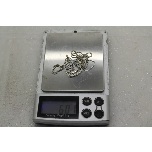 LORI BONN .925 S.S. LETTER J PENDANT necklace 18