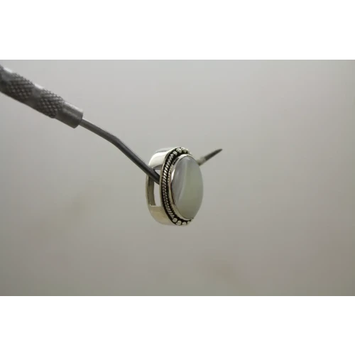 LORI BONN .925 S.S. OVAL MOTHER OF PEARL SLIDE CHARM