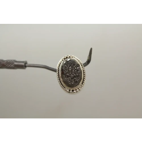 LORI BONN .925 S.S. PUTTING ON THE GLITZ HEMATITE OVAL SLIDE CHARM