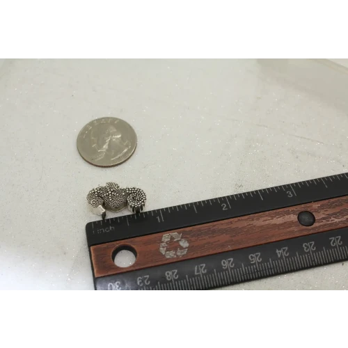 LORI BONN .925 S.S. SEAHORSE DIMENSIONAL SLIDE CHARM