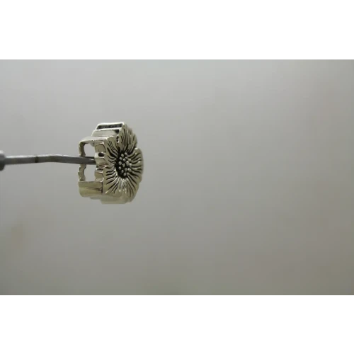 LORI BONN .925 S.S. STRIKE A POSEY FLOWER SLIDE CHARM