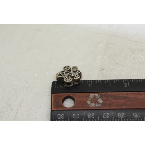 LORI BONN .925 S.S.S FLEUR-DE-LIS CHARM