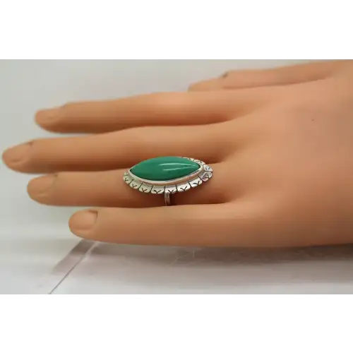 MEXICO .925 S.S. Marquise GREEN ONYX SCALLOPED EDGING size 6.25