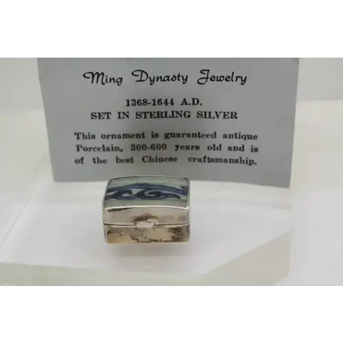 MING DYNASTY JEWELRY .925 S.S. CHINESE PORCELAIN PILL BOX