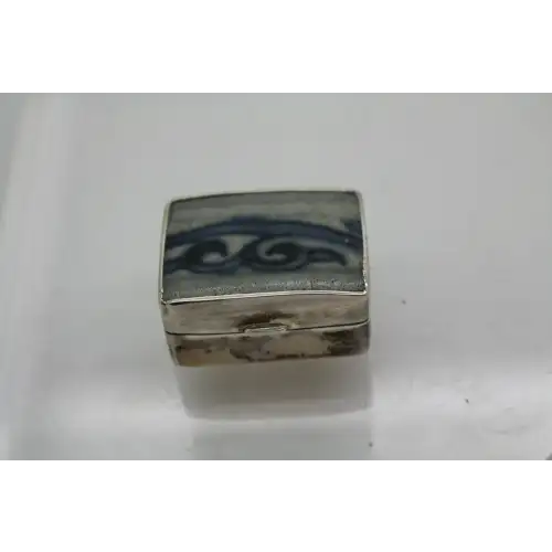 MING DYNASTY JEWELRY .925 S.S. CHINESE PORCELAIN PILL BOX (2)