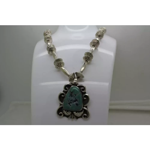 NATIVE AMERICAN  .925 FLUTED SAUCER, MELON BENCH BEAD TURQUOISE 