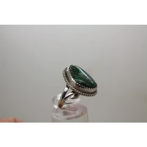 NATIVE AMERICAN .925 S.S. GREEN TURQUOISE ROPE DESIGN ring size 6