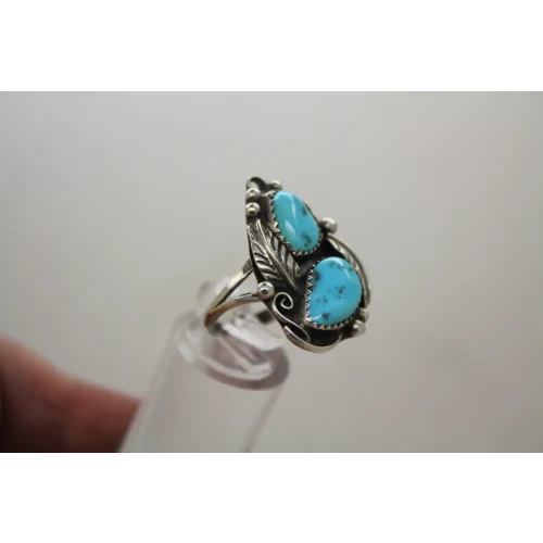 NATIVE AMERICAN .925 S.S. TURQUOISE FEATHER DESIGN ring size 9
