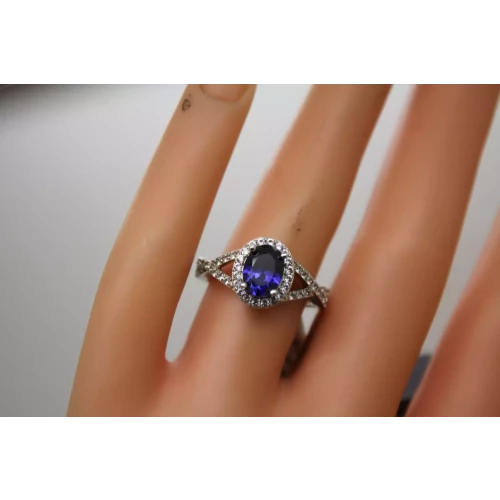 NIB .925 S.S. LAB CREATED BLUE & WHITE SAPPHIRE HALO ring size 7