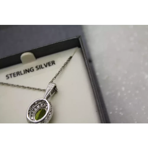 NIB .925 S.S. PERIDOT & CZ HALO PENDANT necklace 18