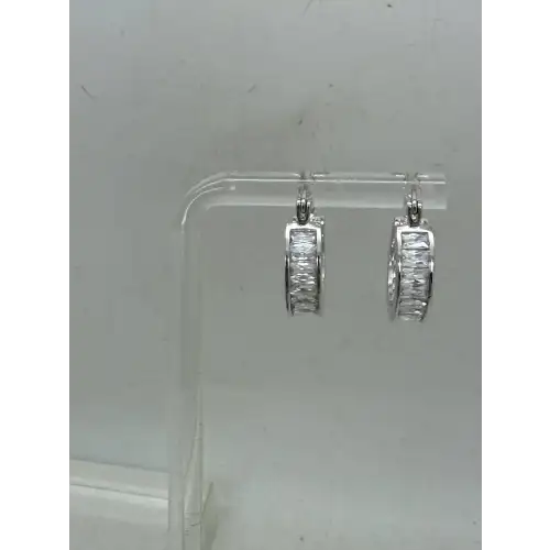 NWOT .925 S.S. BAGUETTE CZ HIGH SHINE MEDIUM HOOP earrings