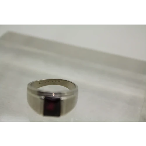 Ring (2)