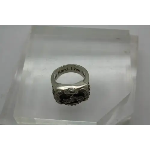 Ring (2)