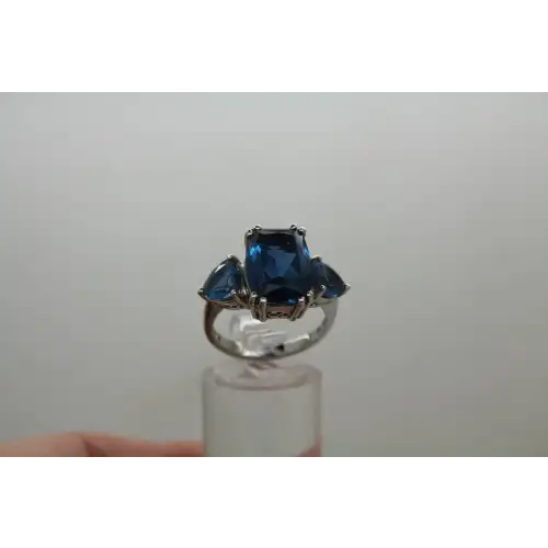 ROSS SIMOS .925 S.S. LONDON BLUE TOPAZ 3 STONE ring size 7.75 #