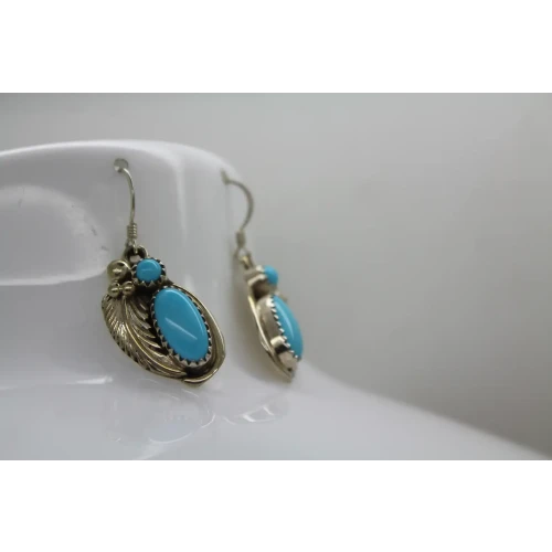 RUNNING BEAR .925 S.S. TURQUOISE FEATHER DESIGN DANGLE earrings