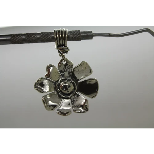 SHERRY TINSMAN .925 S.S. DAISY FLOWER VINE BALE pendant