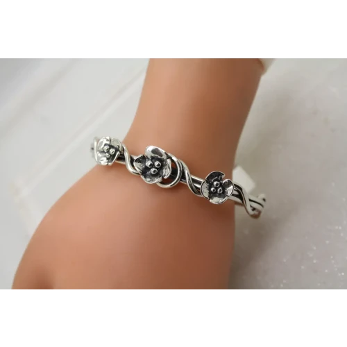 SHERRY TINSMAN .925 S.S. DOGWOOD TWIST CUFF bracelet