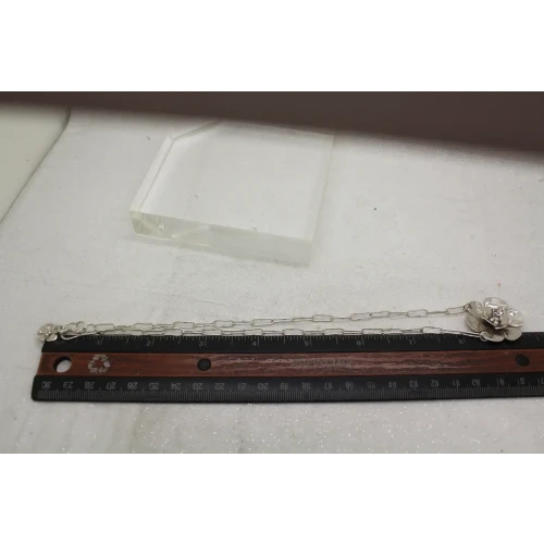 SHERRY TINSMAN .925 S.S. DOUBLE DOGWOOD PAPERCLIP necklace 17