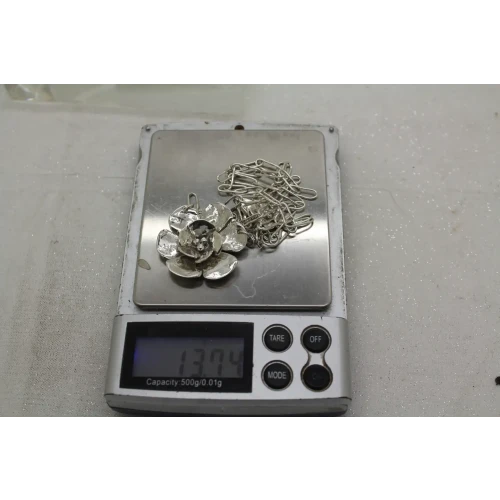 SHERRY TINSMAN .925 S.S. DOUBLE DOGWOOD PAPERCLIP necklace 17