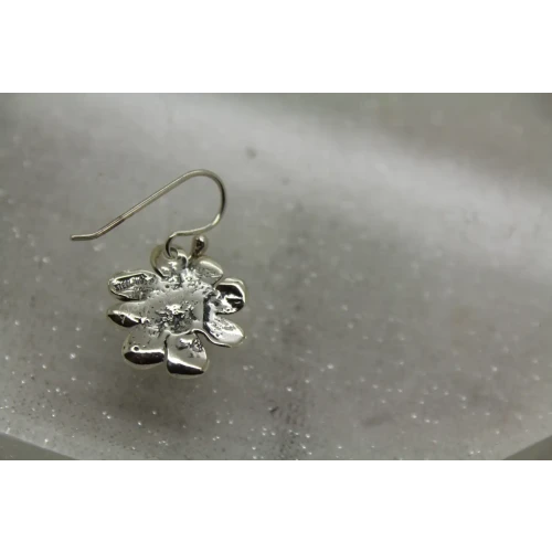 SHERRY TINSMAN .925 S.S. SUNFLOWER DANGLE earrings