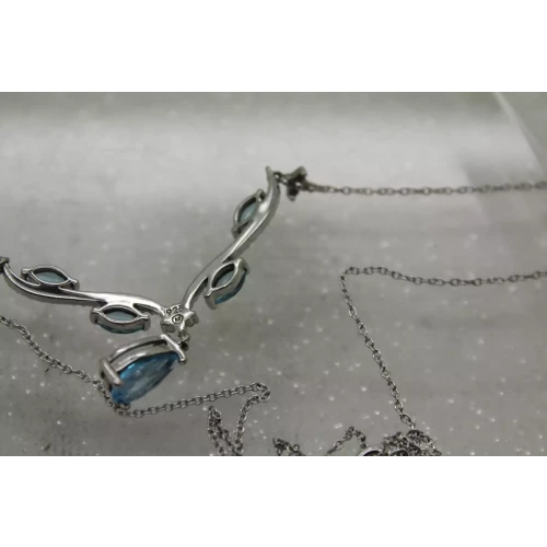 Sig. .925 S.S. BLUE & WHITE TOPAZ FANCY DESIGN pendant necklace 18