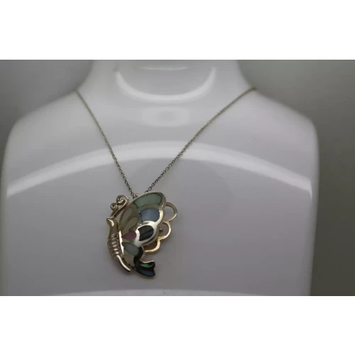 Sig. .925 S.S. MOTHER OF PEARL DIMENSIONAL BUTTERFLY necklace 18