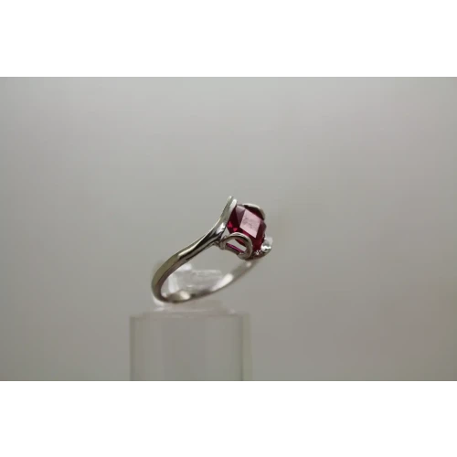 Sig. EASON 14k W.G. Emerald Cut RUBY SOLITAIRE BYPASS ring size 6.25