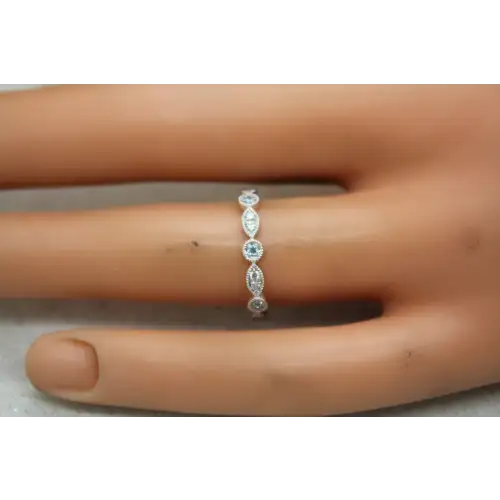 Signed 10k W.G. AQUAMARINE & DIAMOND FANCY BAND ring size 6