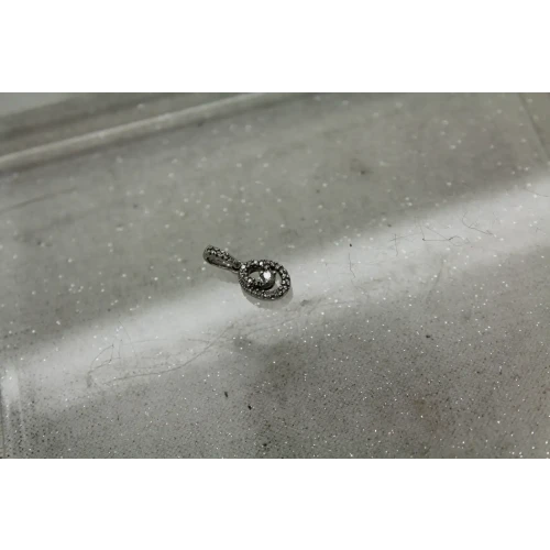 Signed 10k W.G. Petite PAVE DIAMOND DOUBLE OVAL design pendant