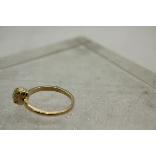 Signed 10k Yellow Gold Prong Set JELLY OPAL ring size 7