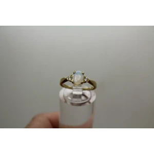 Signed 14k Y.G. Oval Cut OPAL & DIAMOND ring size 5.75