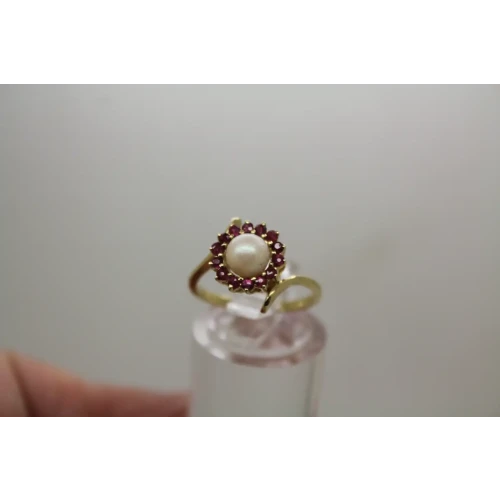 Signed 14k Y.G. PEARL & PINK TOPAZ HALO ring size 6