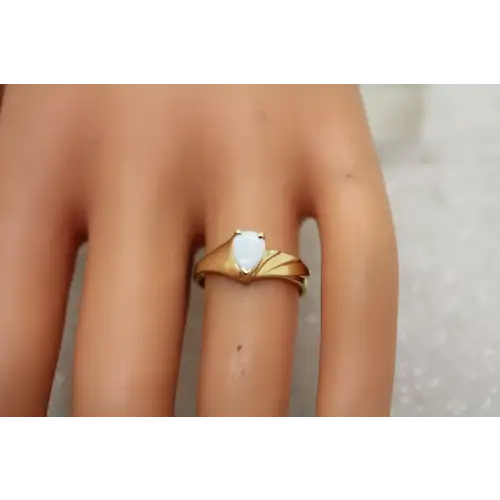 Signed 14k Y.G. TEARDROP OPAL SOLITAIRE FANCY BAND ring size 7.25