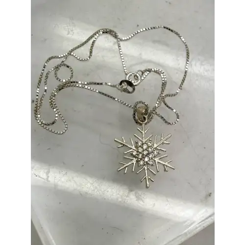 Signed .925 S.S. CZ OPENWORK SNOWFLAKE pendant necklace 16