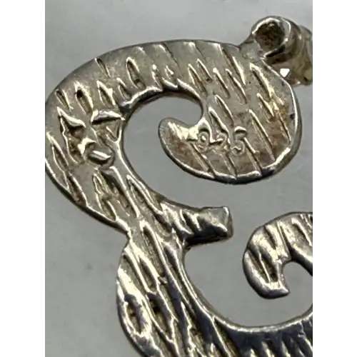 Signed .925 S.S. FANCY INITAL E CZ pendant necklace.