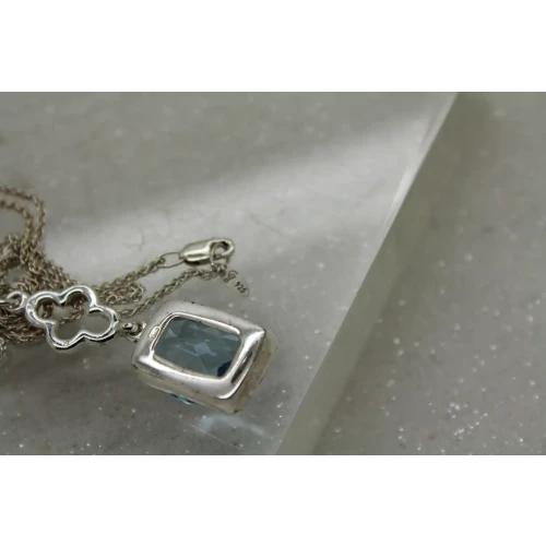 Signed .925 S.S. LIGHT BLUE STONE pendant necklace 20