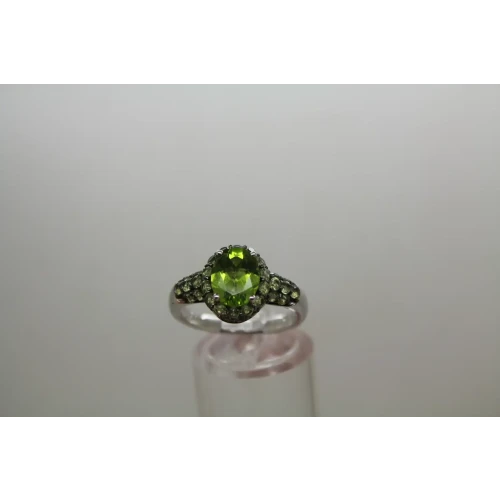 Signed .925 S.S. Oval Cut PERIDOT HALO ring size 8