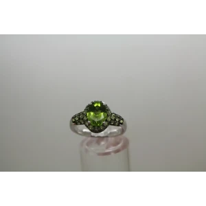 Signed .925 S.S. Oval Cut PERIDOT HALO ring size 8