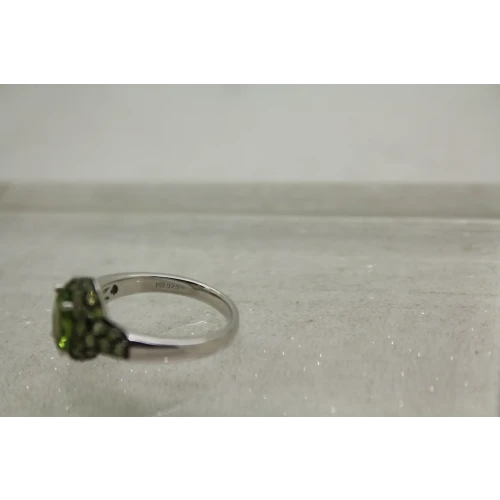 Signed .925 S.S. Oval Cut PERIDOT HALO ring size 8