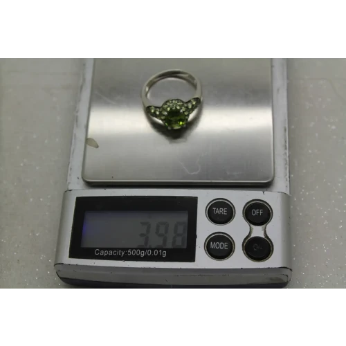 Signed .925 S.S. Oval Cut PERIDOT HALO ring size 8