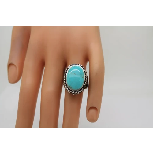 Signed .925 S.S. Oval TURQUOISE ROPE DESIGN ring size 6